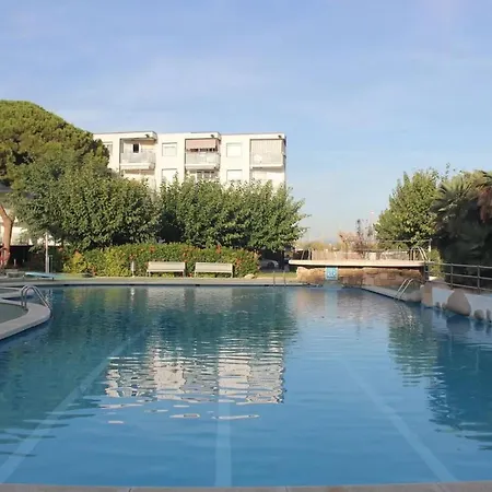 Spacious In With Sea View Appartement