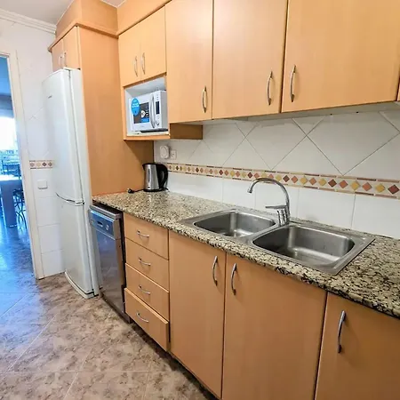 Appartement Spacious In With Sea View